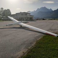 Flugwegposition um 16:23:44: Aufgenommen in der Nähe von Gemeinde St. Johann in Tirol, St. Johann in Tirol, Österreich in 655 Meter
